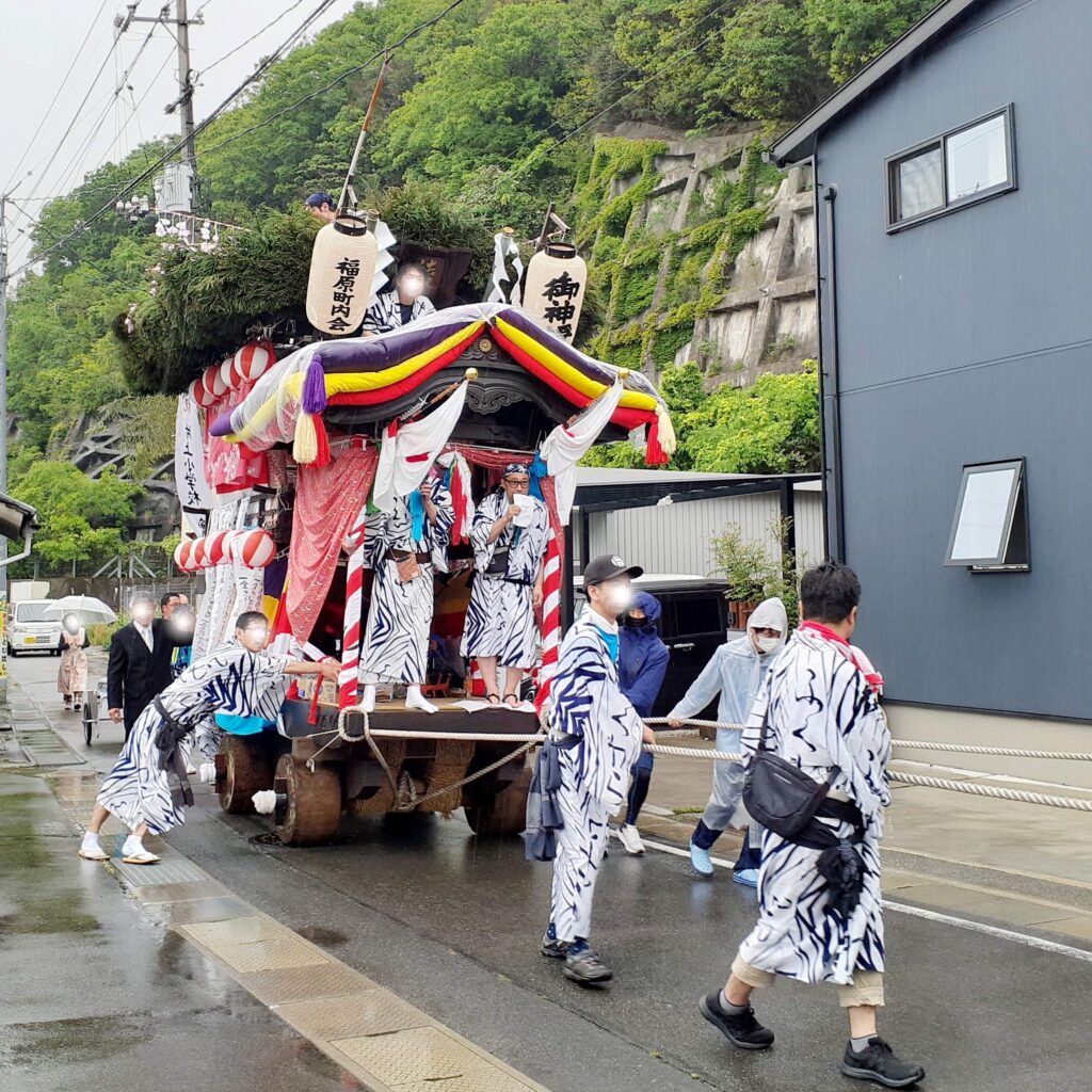 備前市西片上春祭りの山車